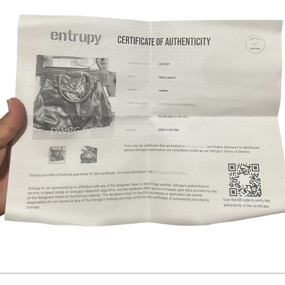 Yves Saint Laurent Boston Shoulder Bag - Picture 4 of 8